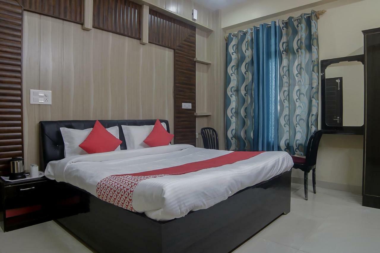 Oyo 30488 Satkar Hotel Pithoragarh Экстерьер фото