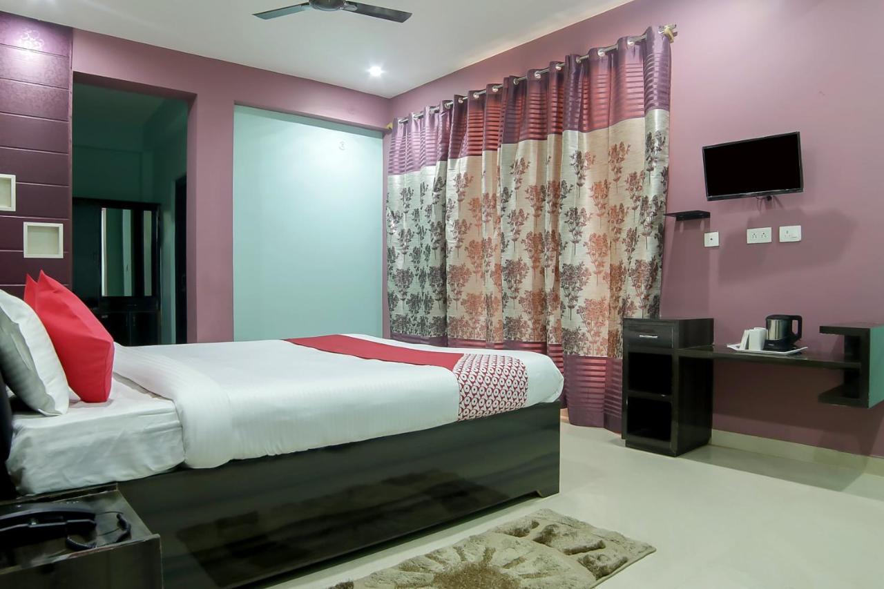 Oyo 30488 Satkar Hotel Pithoragarh Экстерьер фото